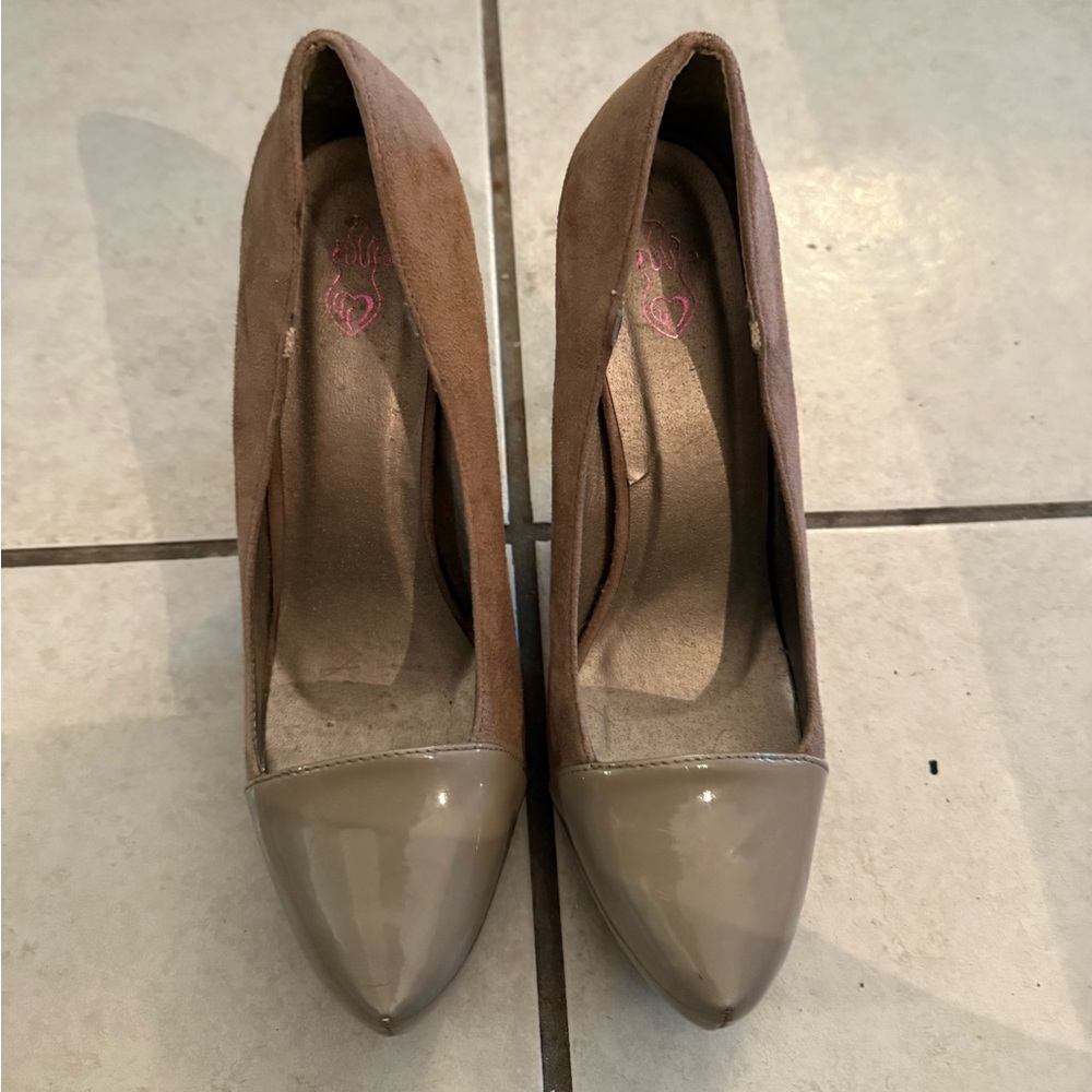 Torrid Women's Flats & Heels - Black , Taupe
